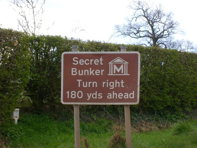 secret_nuclear_bunker[1]